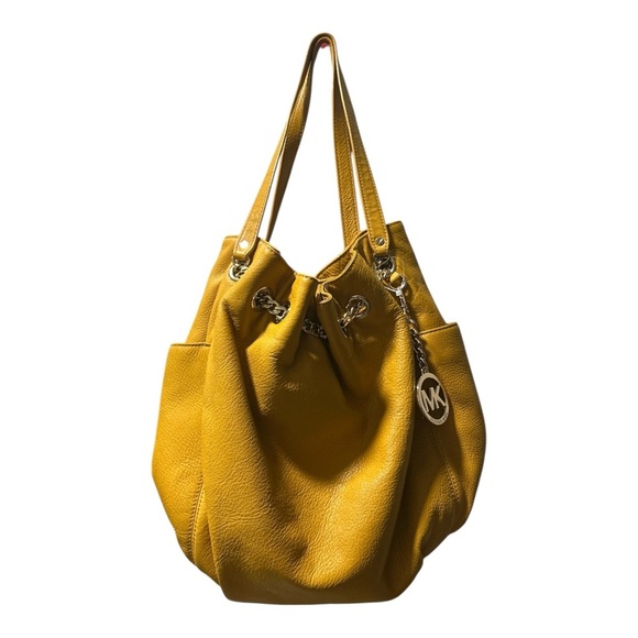 Michael Kors Jet Set Marigold Leather Chain O-Ring Tote Bag - Picture 7 of 9